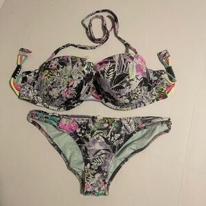 Victoria's Secret Multicolor Bikini Top Halter 34 DD. Bottom Medium Floral
